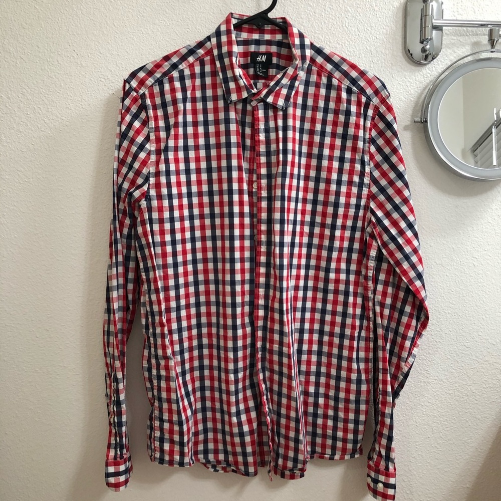 H&M men’s plaid button up long sleeve